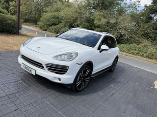 Porshe Cayene Hybrid 2014