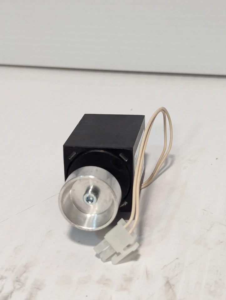 Harting 08 335 0101 22 Type 2 Solenoid Bucket Motor, 143K992H01 - image 2 of 4