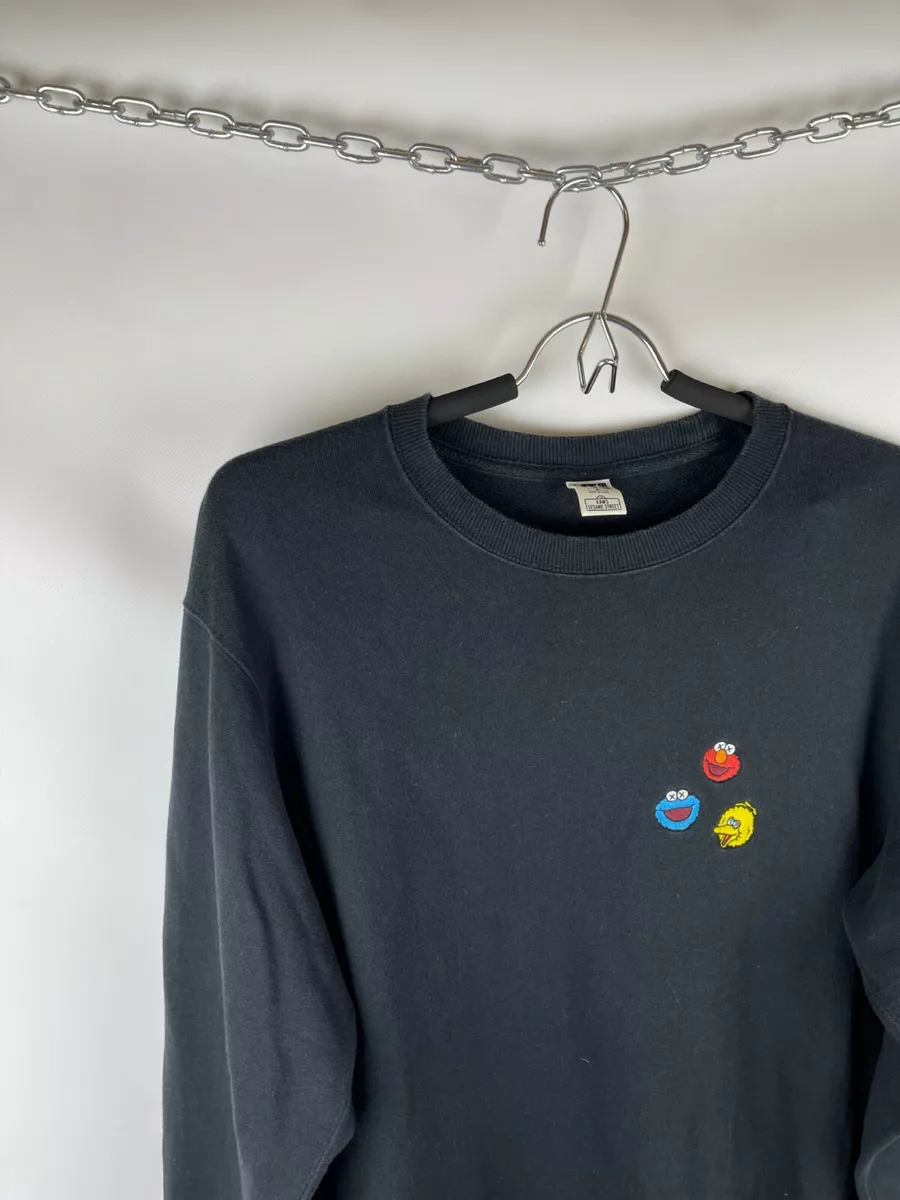 KAWS x Uniqlo x Sesame Street Logo sweatshirt