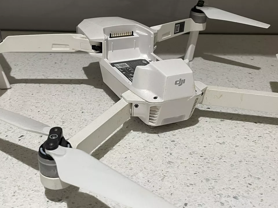 DJI Mavic Pro 4K Fly Drone with Accessories - White- Please Check Ad Description - Image 4 of 4