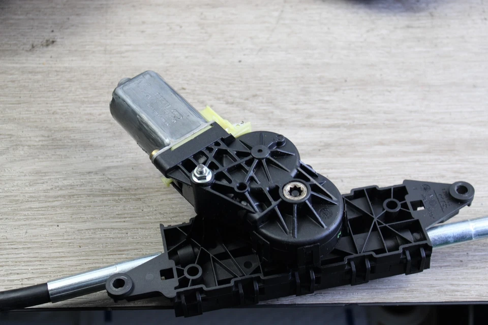 03-12 BENZ R230 SL550 SL500 CONVERTIBLE TECHO MALETERO ALETAS CONJUNTO MOTOR NEGRO Foto 3 de 4