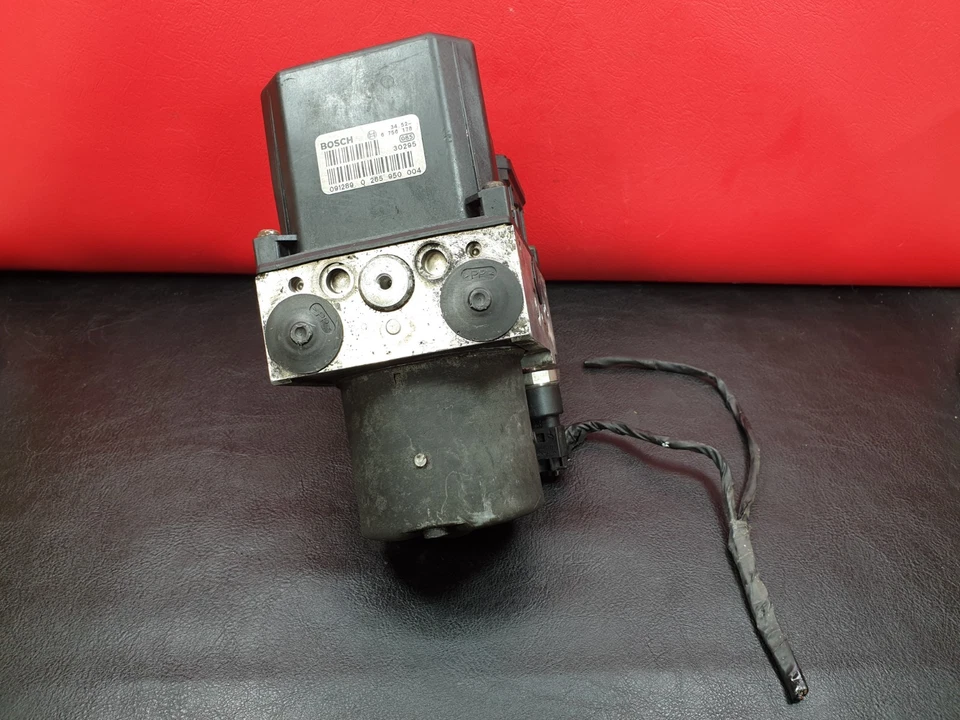 0265950004 BMW X5 E53 ABS Pumpeneinheit 0265225009 / 6756178 / 6756176 - Bild 2 von 4