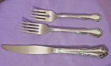 Wm. A Rogers Deluxe Stainless Oneida Ltd. Mansfield Silverware Flatware