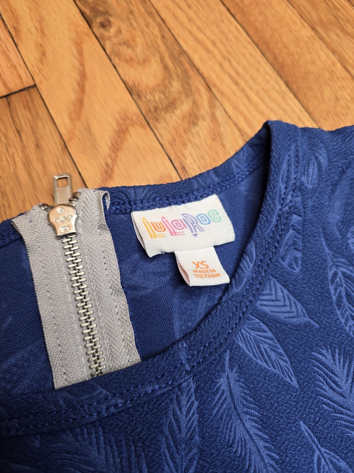 LULAROE Solid Blue Feather Embossed Textured Stre… - image 8