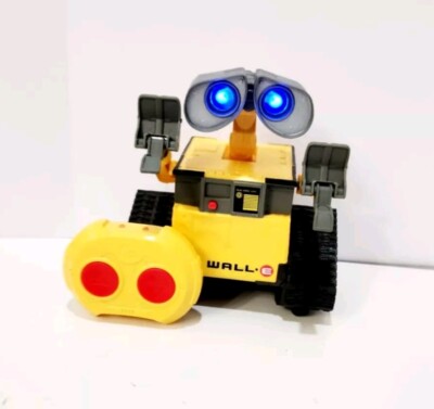 Disney Pixar Hello Wall-E Thinkway Remote Control RC Interactive Toy - WORKS
