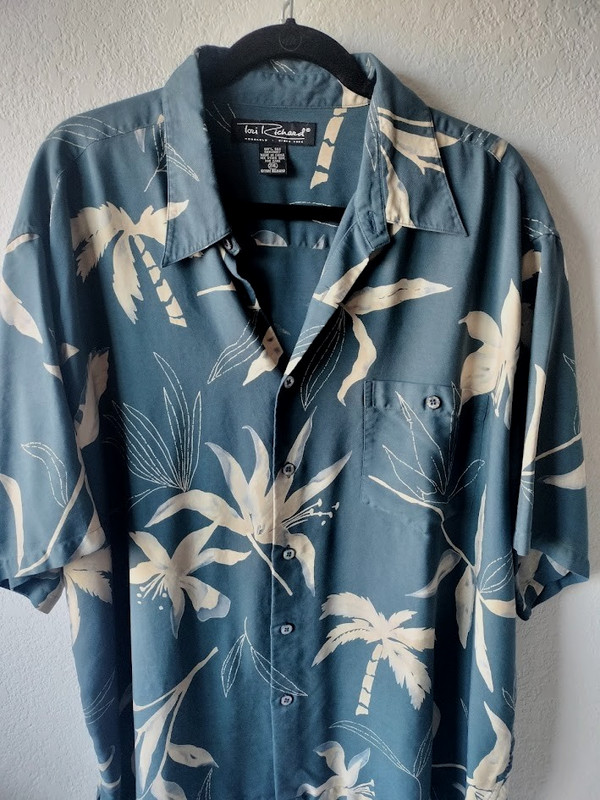 TORI RICHARD Handsome 100% Silk Short Sleeve Shirt - 2XL