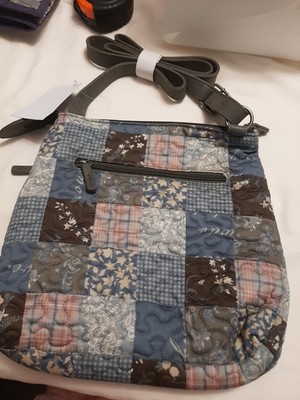 Donna Sharp ''Midtown'' BECKI 10'' x 11'' x 2.5''   NWT