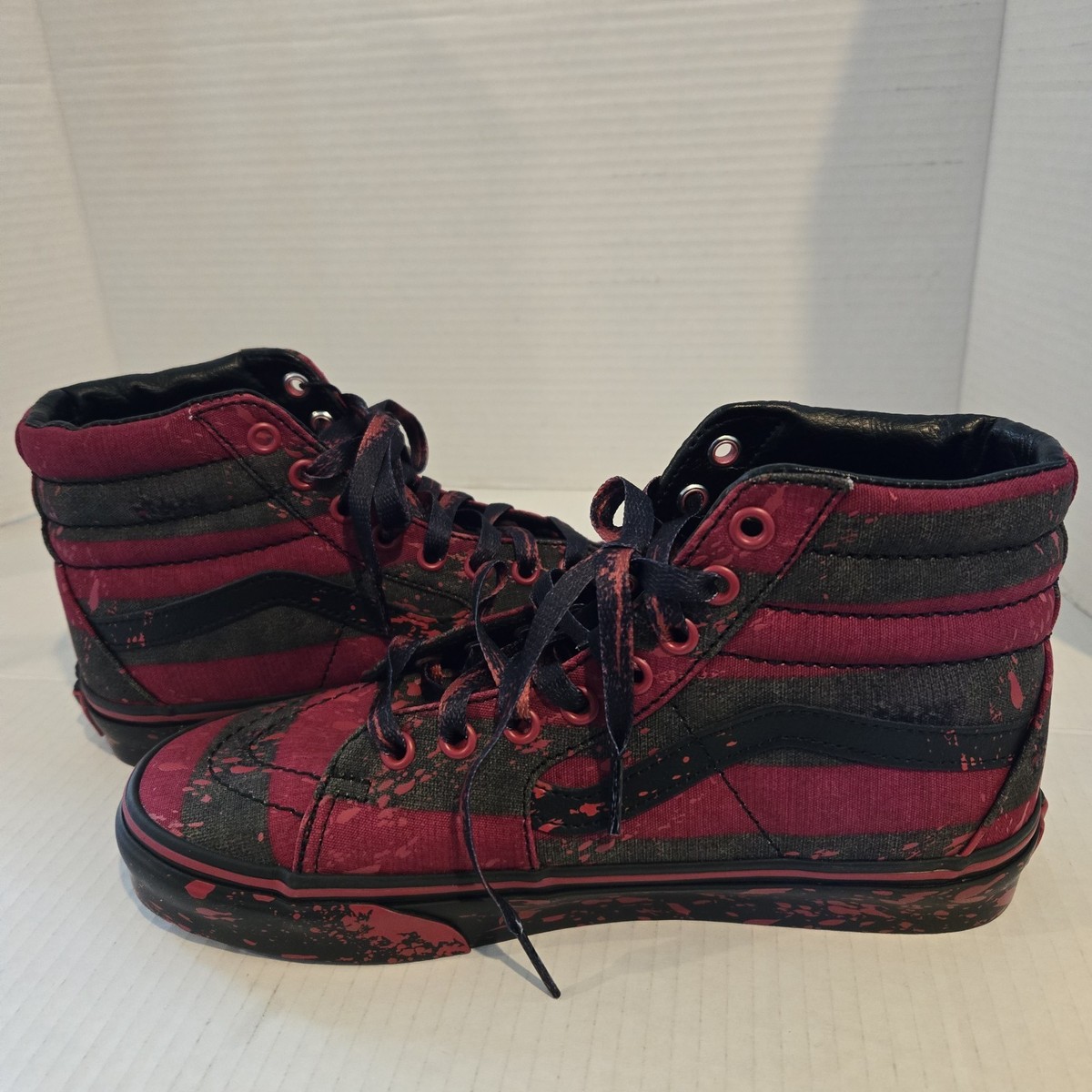 Vans Nightmare on Elm Street Freddy Krueger Sk8-hi M6.5 W8