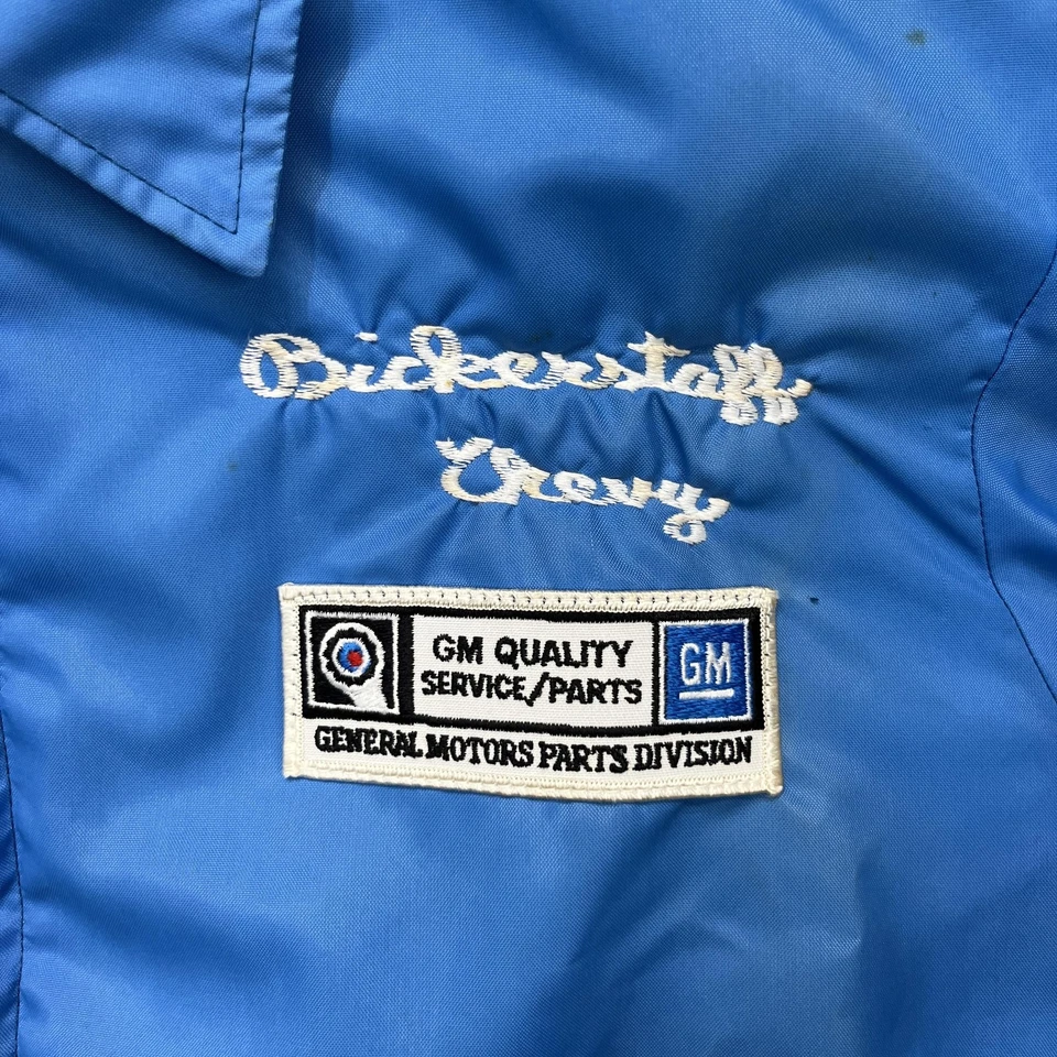 Jaqueta masculina vintage GM Service Parts XL azul acolchoada com zíper listra de corrida Chevy anos 90 - Imagem 2 de 4