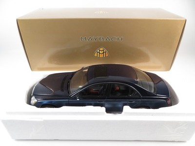 1:18 Autoart B66962157 Maybach 57 blau B447