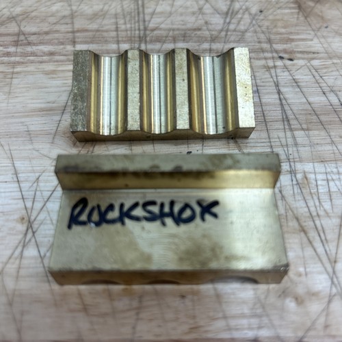 RockShox Rear Shock Vise Blocks - 3 Hole Shaft Clamp for Monarch, Vivid & Reverb
