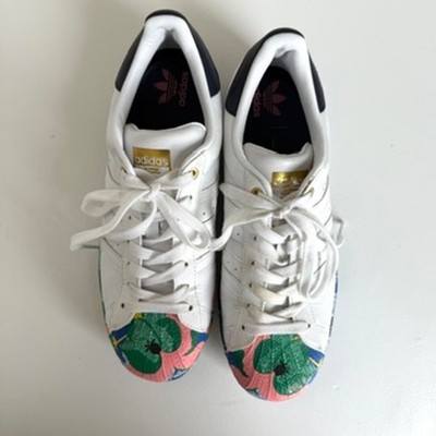 adidas gazelle silver green womens adidas Women's Superstar Sneakers 7 main image 1