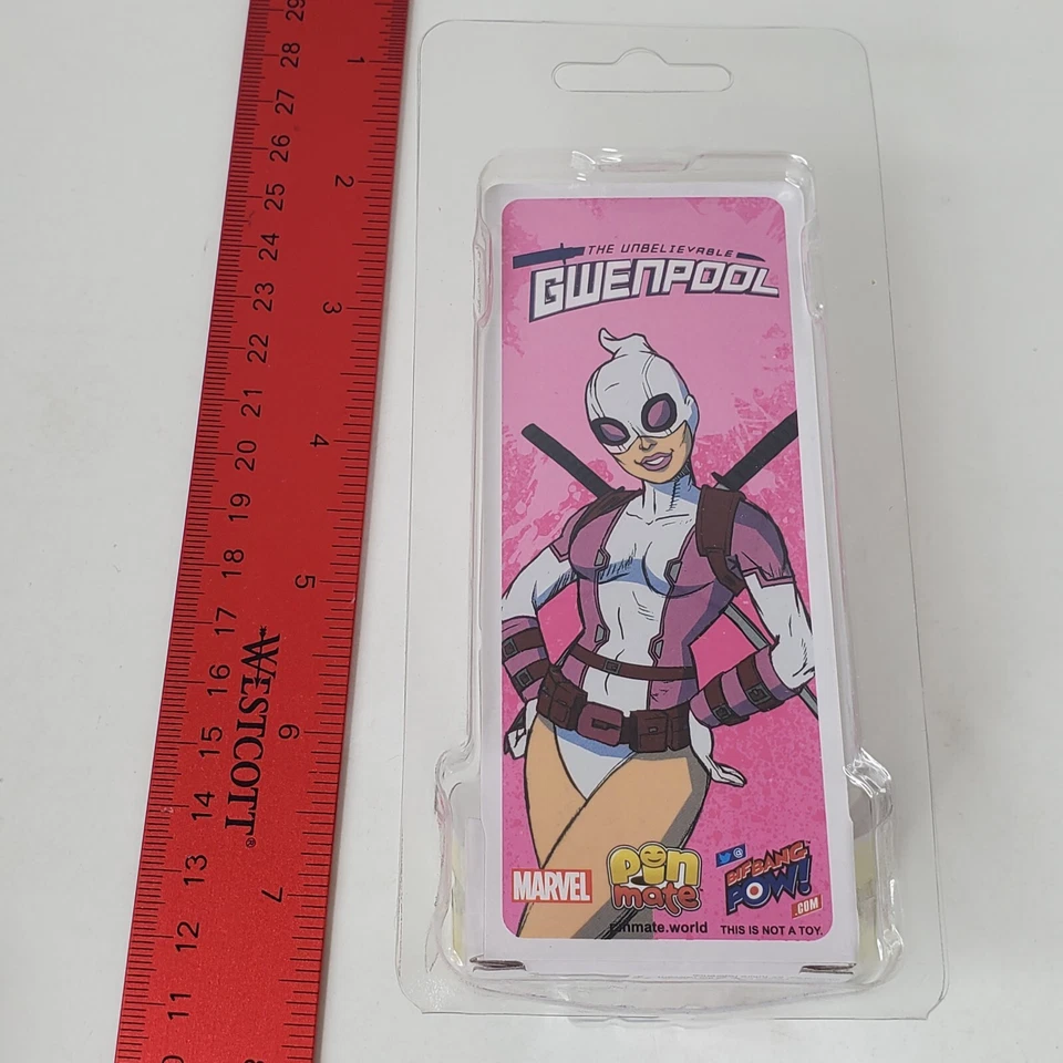 Marvel Gwenpool Madera Pin Mate Figura Little People Deadpool Película Wolverine 35 Foto 4 de 4