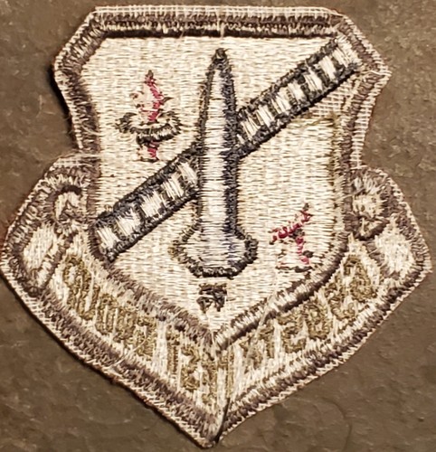 USAF Air Force patch 6585th Test Group Subdued Vintage ORIGINAL HOLLOMAN AFB, NM - Picture 2 of 2