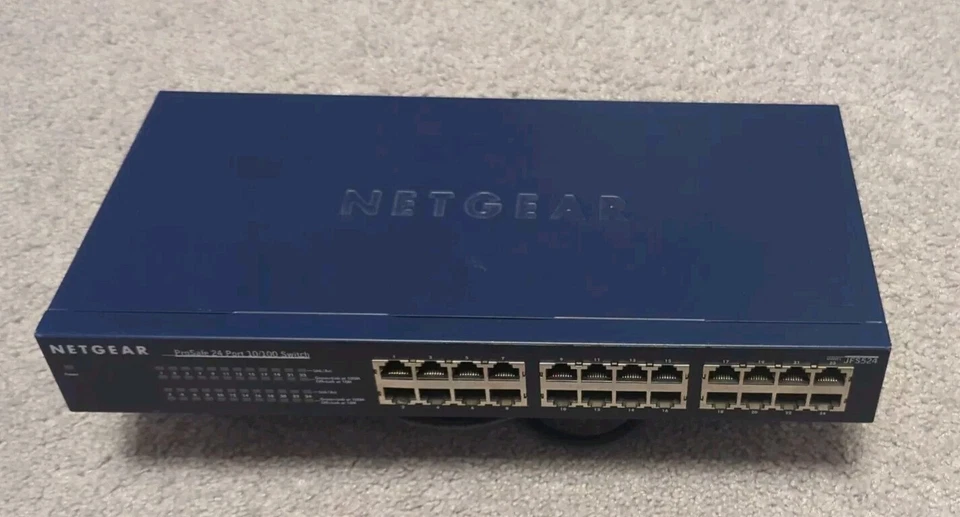 Netgear ProSafe 24 Port * 10/100 Switch * JFS524 