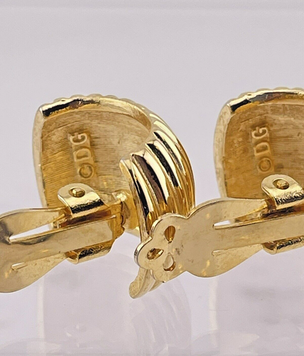 Vintage D&G Chubby Hoops Clip On Earrings Ribbed Gold Tone Dolce & Gabbana - Picture 11 of 24