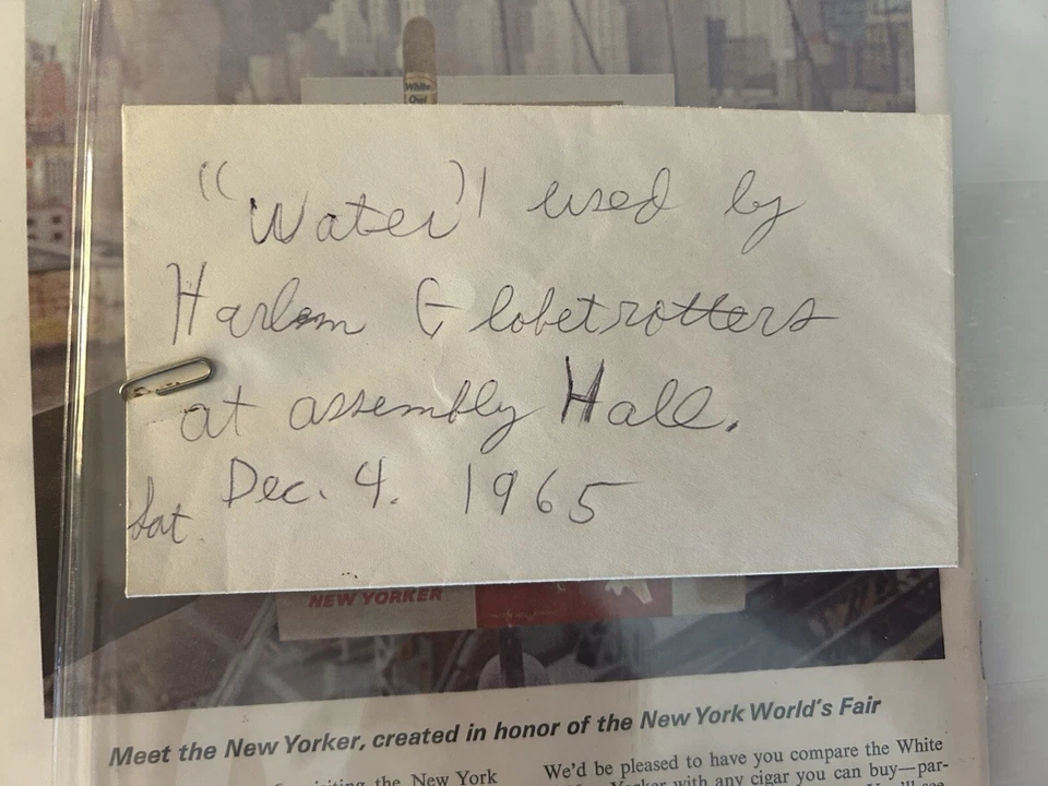 Satchel Paige 1965 Harlem Globetrotters Autographed Program Very Rare With COA! - Image 4 of 4