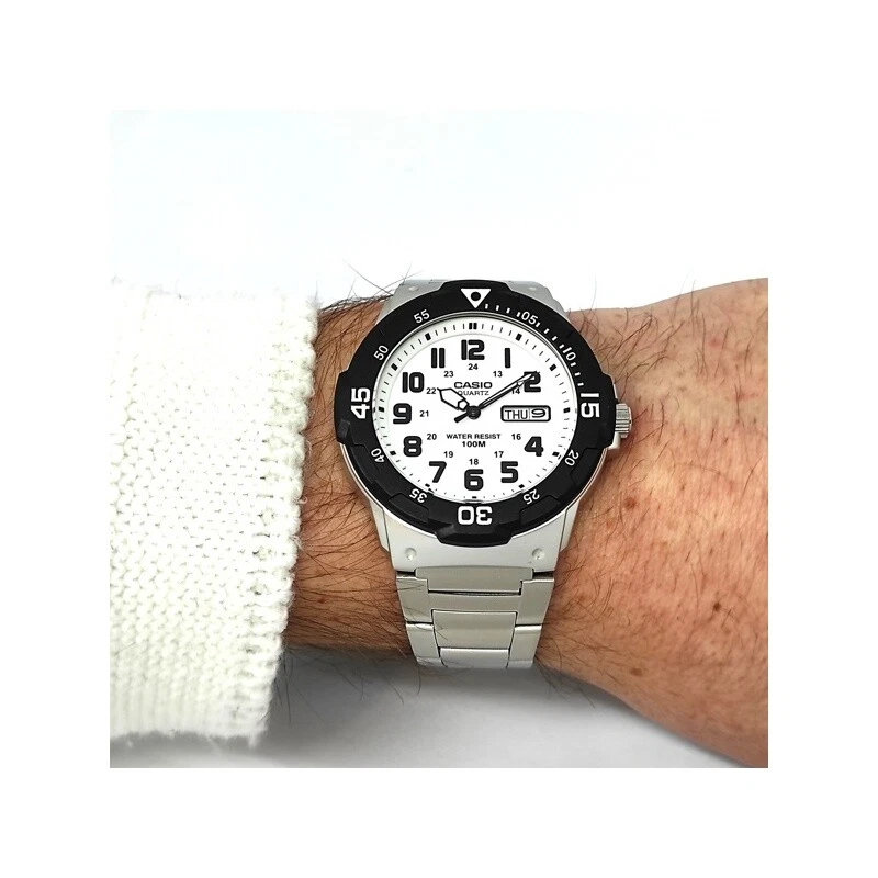Orologio Casio Uomo Analogico MRW-200HD-7BVDF Cinturino acciaio quadrante bianco - Immagine 2 di 4