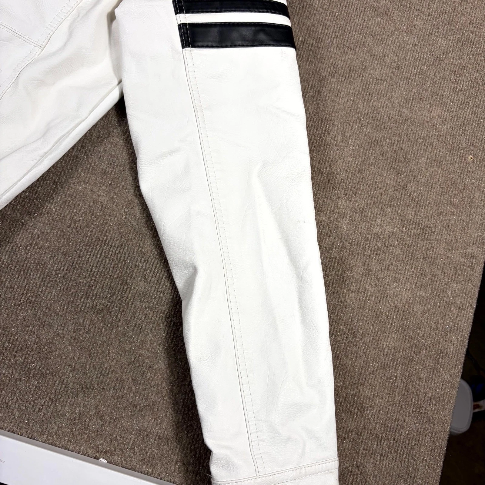 Distortion Biker Jacket Mens XL White Faux Leather Mock Neck Full Zip Racing image 6