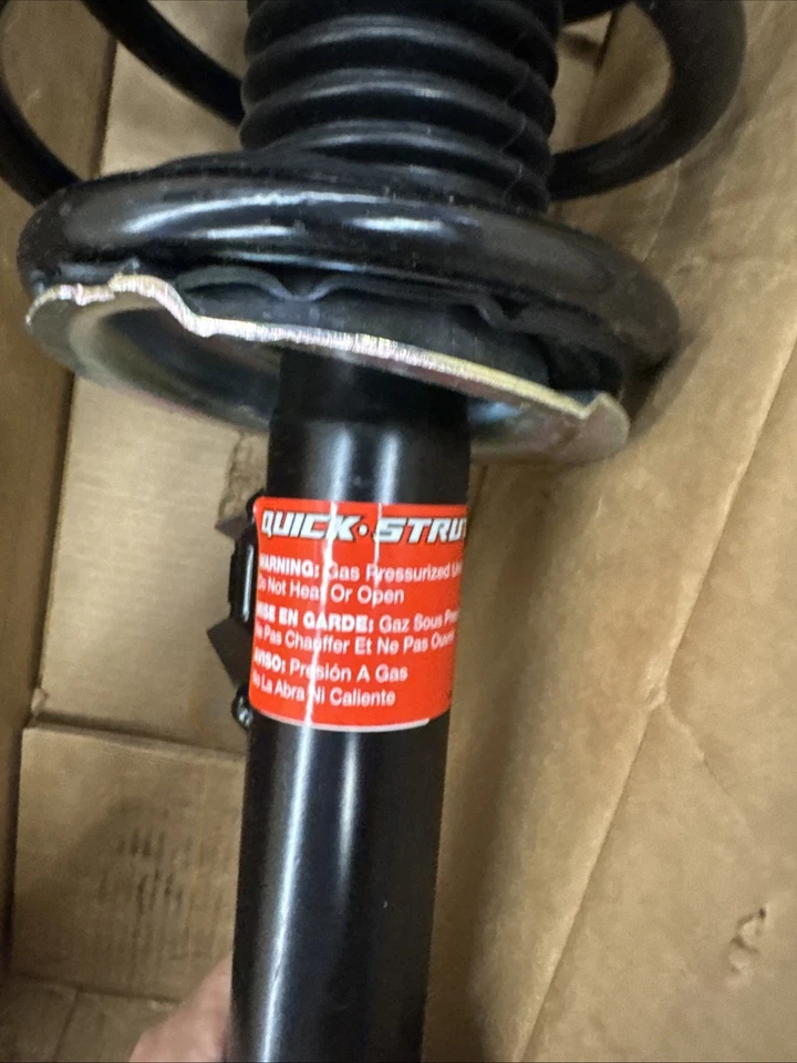 Conjunto de amortiguador de resorte helicoidal de puntal rápido delantero izquierdo MONROE 471582 2001-2005 BMW 325i Foto 4 de 4