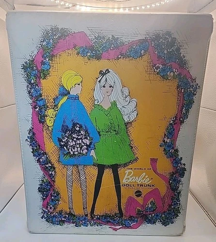 VTG 1968 Mattel World Of Barbie Doll Trunk Carrying Case & 1960s Clothes, Dolls