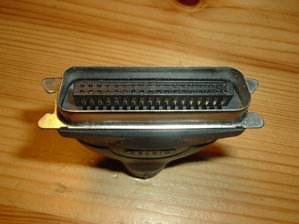 Belkin F5U00 Parallel Port-USB Adapter IEEE1284-USB2 for Older Plotter/Printer - Image 2 of 3