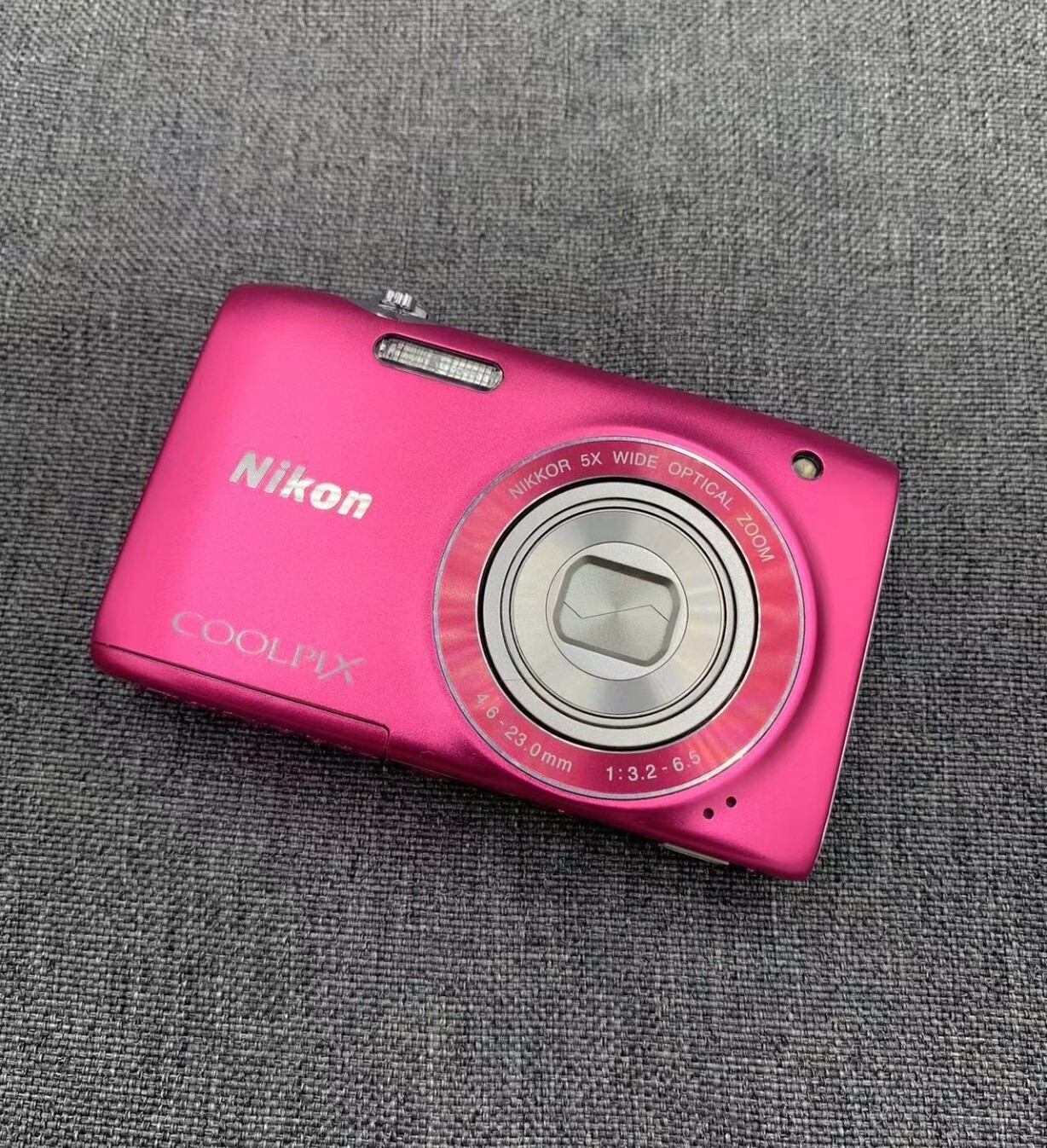 Nikon Coolpix S3100 14.0MP 5x Zoom Digital Camera & Battery SD