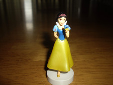 T33 Disney Snow White Figure Small  2.75" on Pedestal Cake Topper