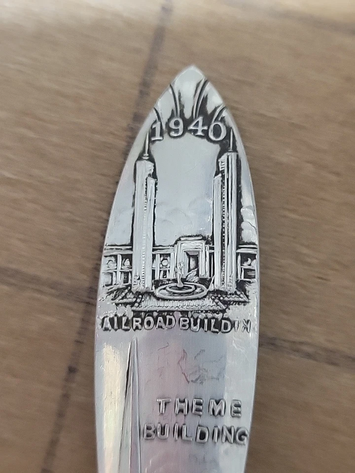 Antique Silver Spoon New York World's Fair 1946, Watson Sterling Theme Building  - Image 4 of 4
