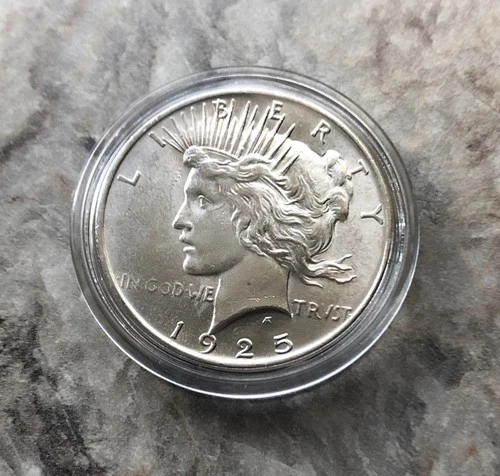 1925 SILVER PEACE DOLLAR IN STUNNING BU CONDITION!!