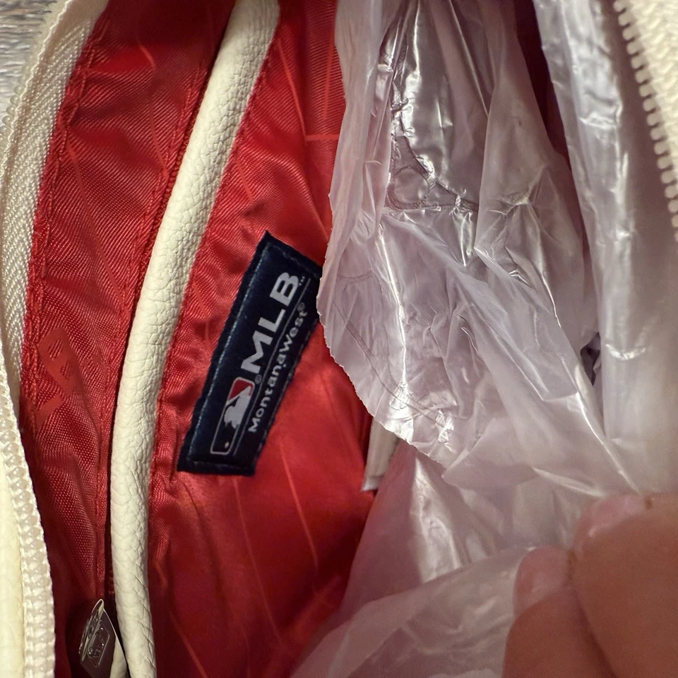 Montana West MLB Chicago Cubs Baseball Stitch Purse Faux Leather Shoulder Bag - Image 4 of 4