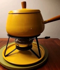 Vtg Mid Century Yellow Mustard Metal FONDUE POT Warmer Set Wooden Handles Japan