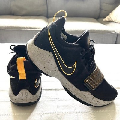 Nike Men's Paul George PG1, Size 11, Black/Yellow 878627-006, 2017, pre-owned