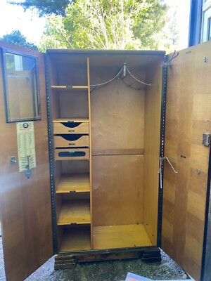 Art deco gentelmans steamer trunk