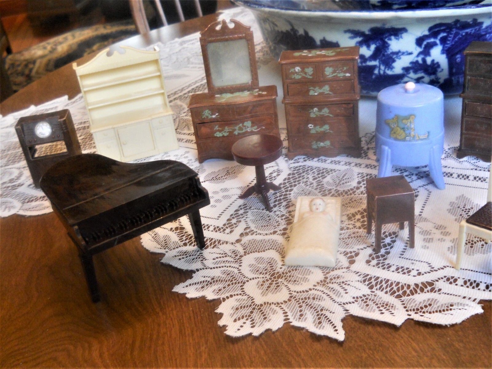 Vintage Large Lot of Plastic 1950s Renwal Doll House Furniture eBay