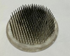 Golden Gate Plas-Stik Floral Pin Frog with Plastic Base - 3 1/2" x 2/3" Pins