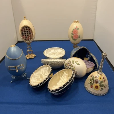 Job lot of vintage Decorative Eggs decorated some require repairs - Image 1 of 4