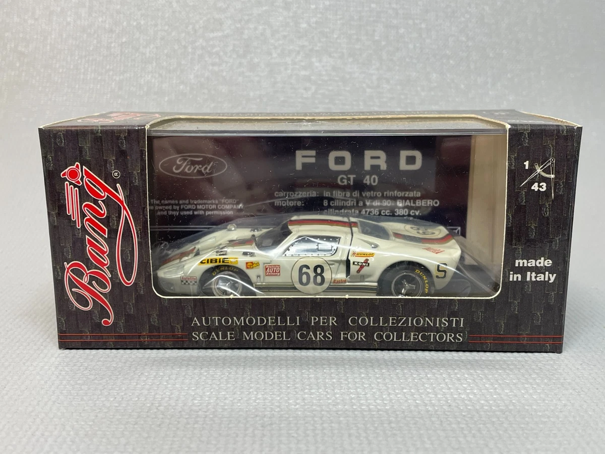 Spark 1/43 Triumph TR4S N°25 – Le Mans 1961 – Becquart & Rothschild – Résine British Racing Green