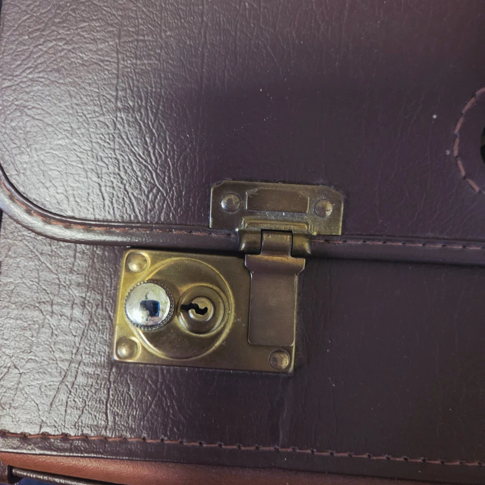 Vintage 1950 Stebco Marrom Vinil Capa Dura Pasta Crest Lock Co EUA - Imagem 4 de 4