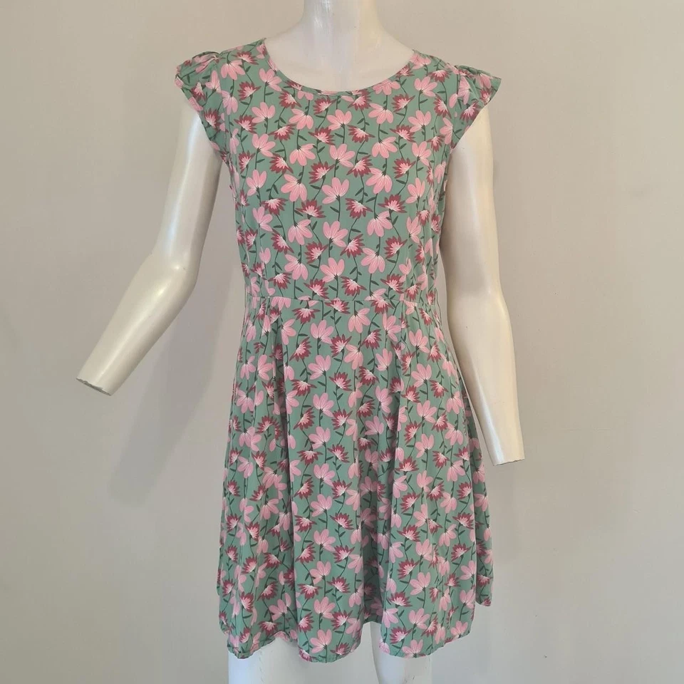 Ladies size 10 Floral green and pink A-line dress by Princess Highway