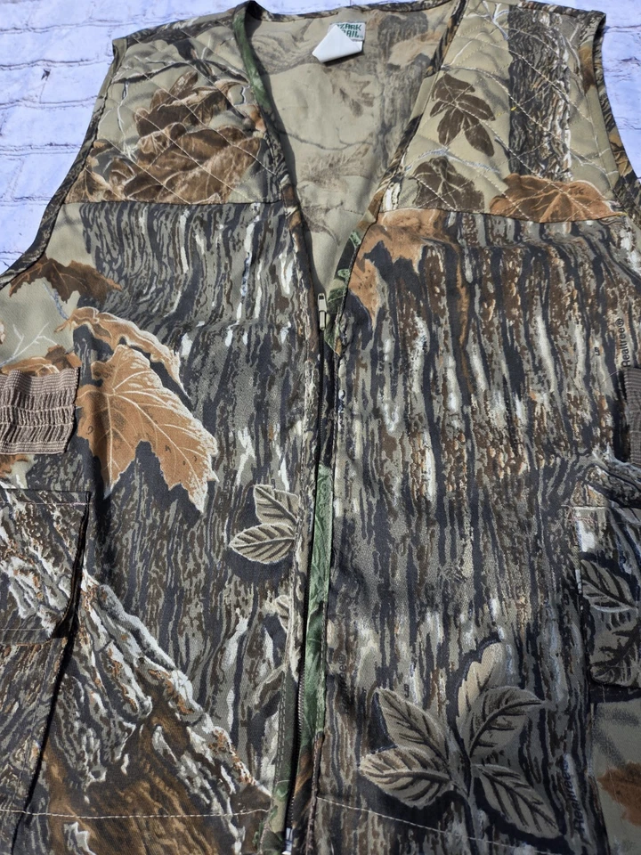 Vintage Ozark Trail Vest Men 2XL Full Zip Hunt Game Pocket Real Tree Nylon Camo - Image 3 of 4
