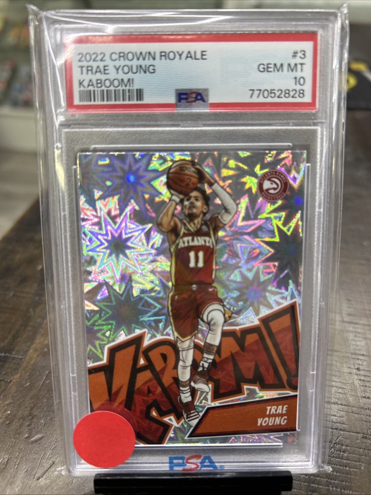 PSA 10 🔥 2022-23 Panini Crown Royale - Kaboom 🔥 #3 Trae Young