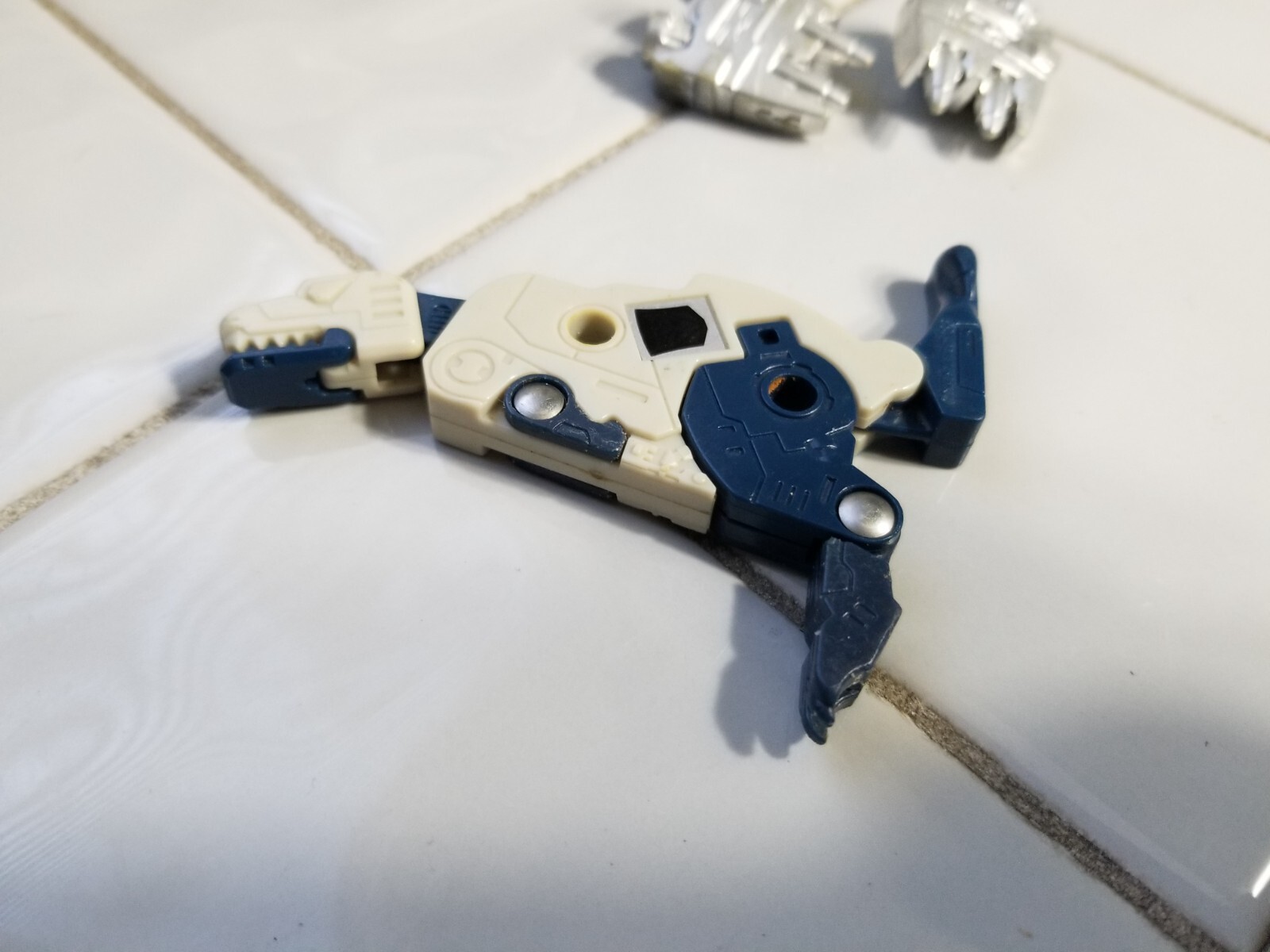 Picture 2 of 4