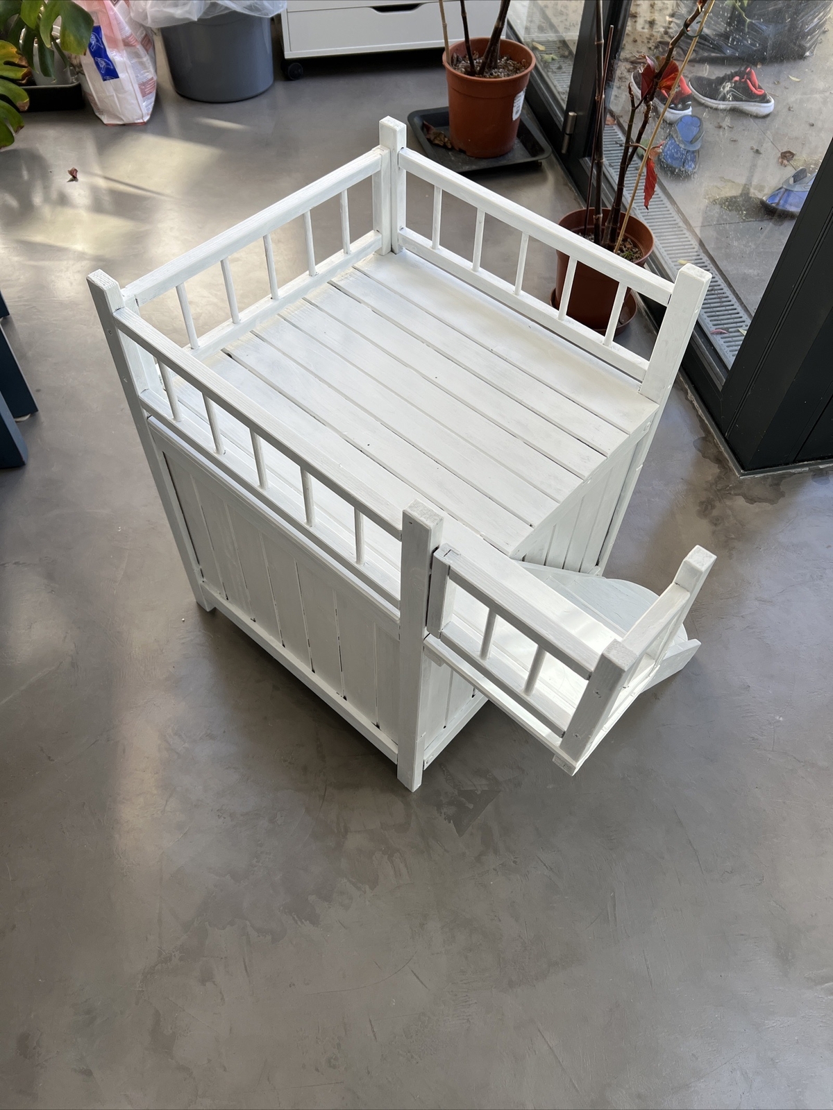 Indoor or Outdoor Cat/Dog House eBay