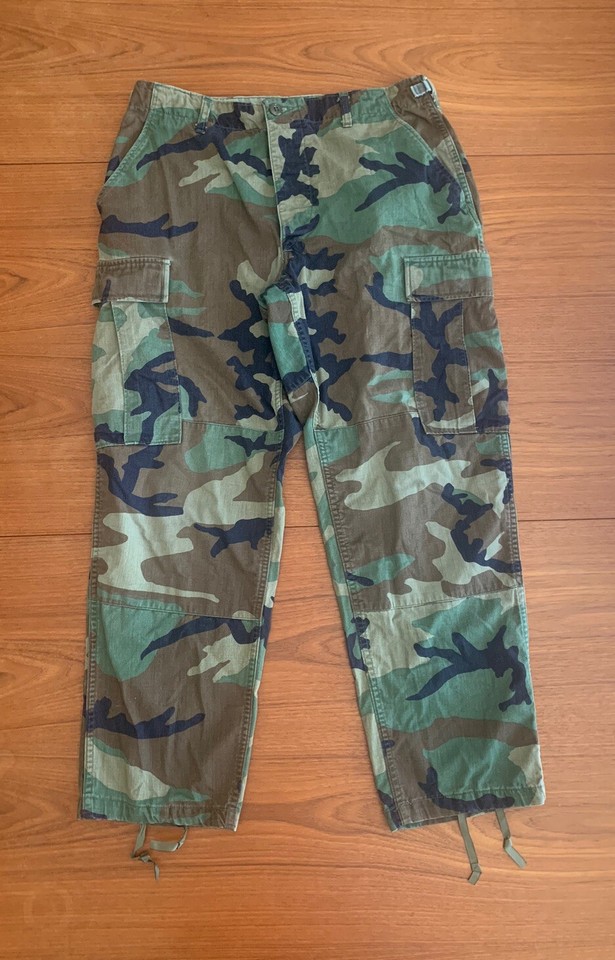 US Army Combat Woodland Camo Size Medium Short Trouser Waist 3I35