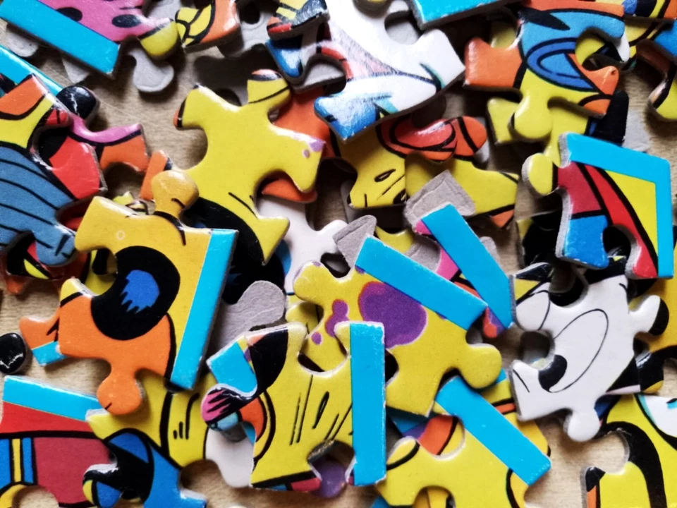 Mini quebra-cabeça vintage 60 peças Mickey Moue Clementoni completo de 1983 - Imagem 2 de 4