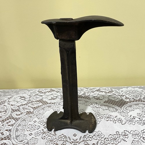 Cast Iron Cobbler Shoe Stand & Size 2 Last Antique Shoemaker Tool Set