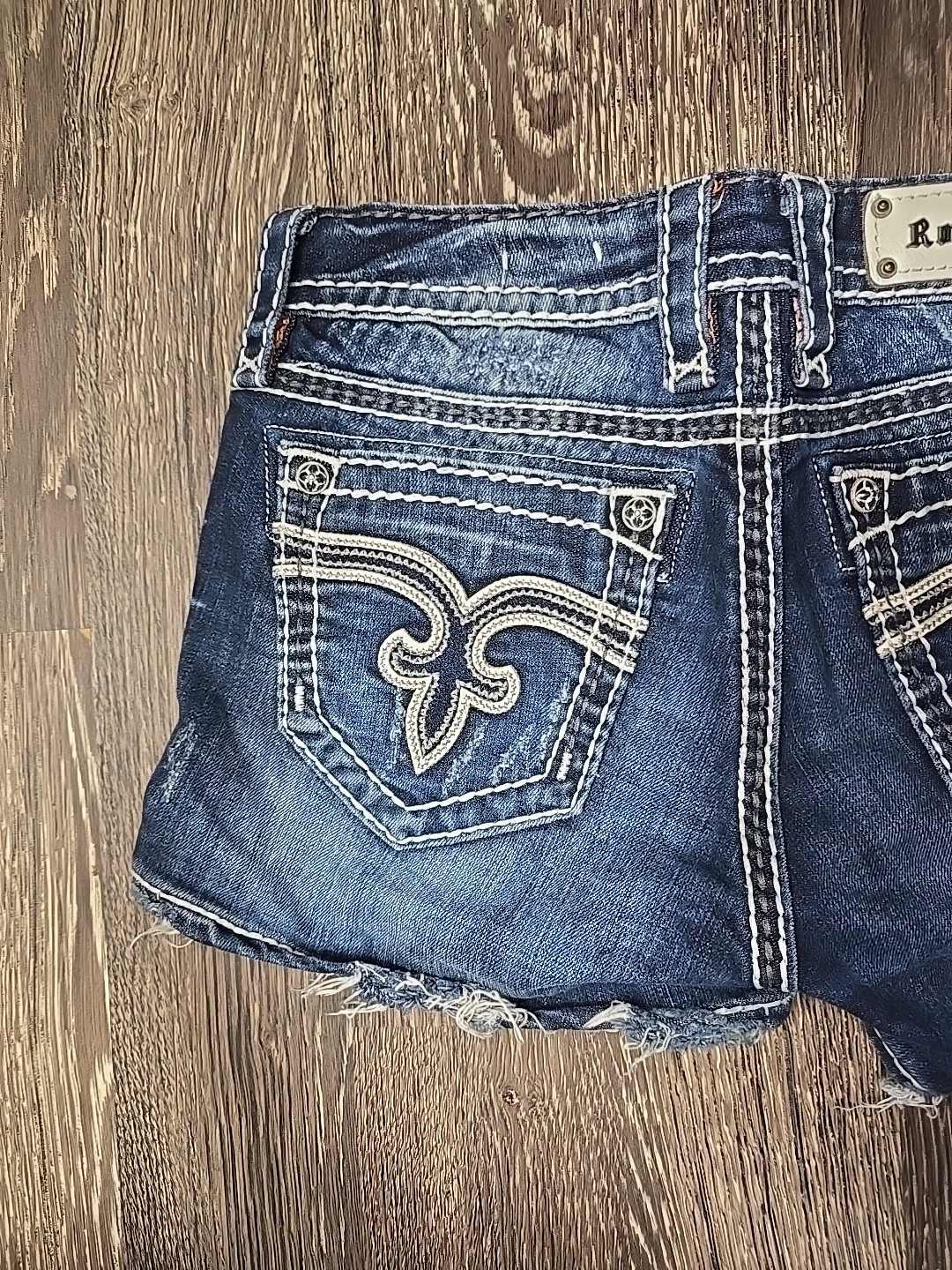 Size 28 Rock Revival Venus Womens Shorts image 3