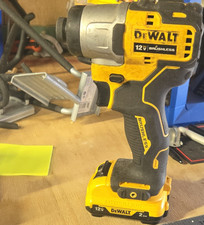 DEWALT DCF801 12V Max Brushless 1/4in Impact Driver w/ 2Ah Battery