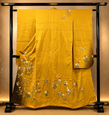 Vintage Japanese Furisode Kimono Silk Long Sleeve Formal Robe Costume